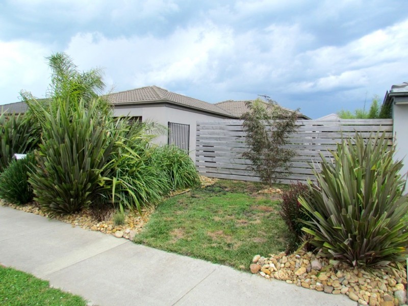 8 Waratah Street, Longwarry VIC 3816