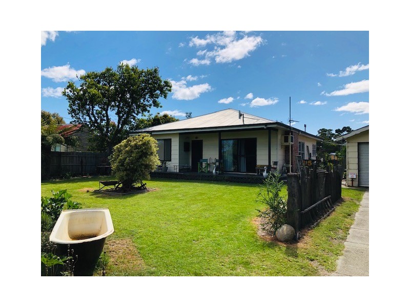 35 Stewart St, Port Welshpool VIC 3965