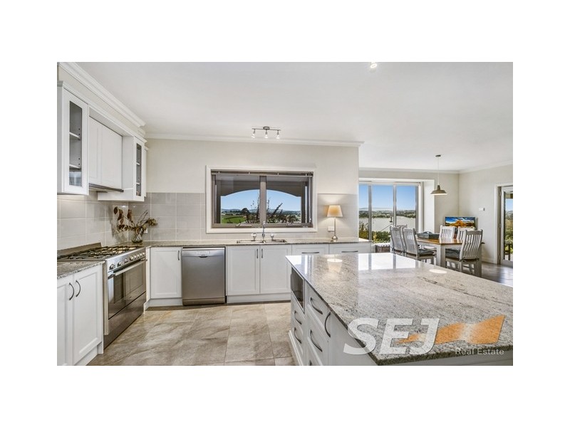 9 Warne Close, Nilma VIC 3821