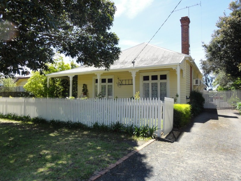 13 Duke Street, Yarram VIC 3971