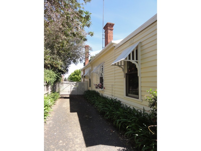 13 Duke Street, Yarram VIC 3971