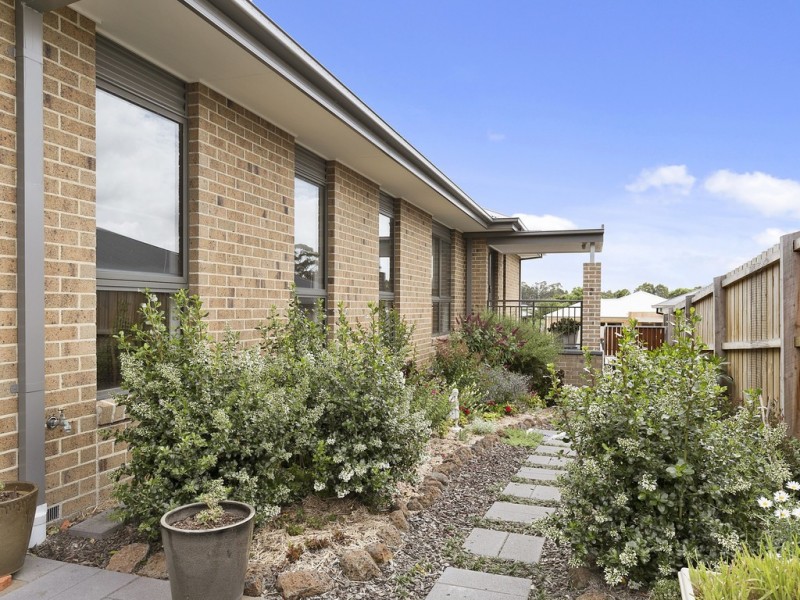 11 Blackwood Drive, Foster VIC 3960