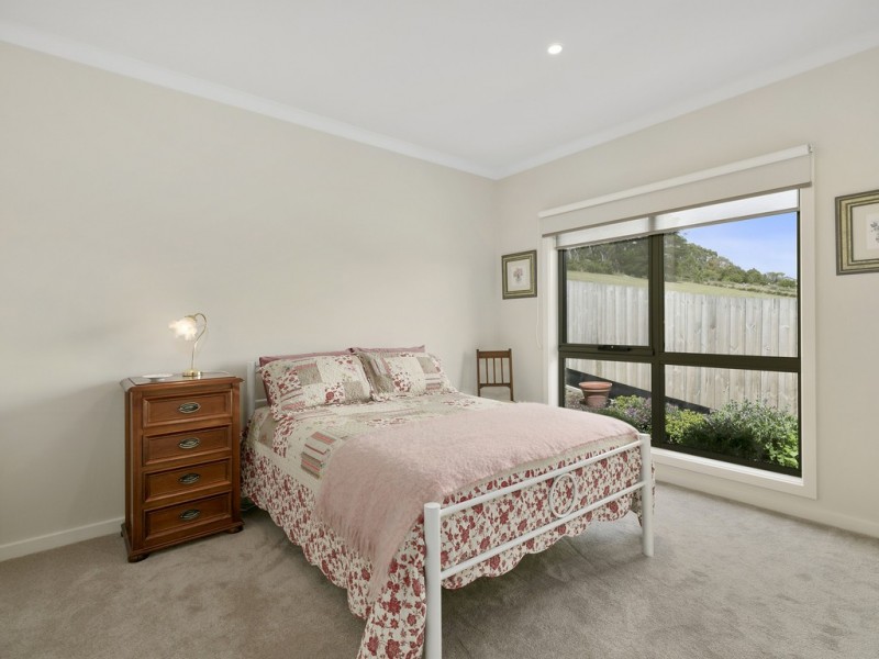 11 Blackwood Drive, Foster VIC 3960