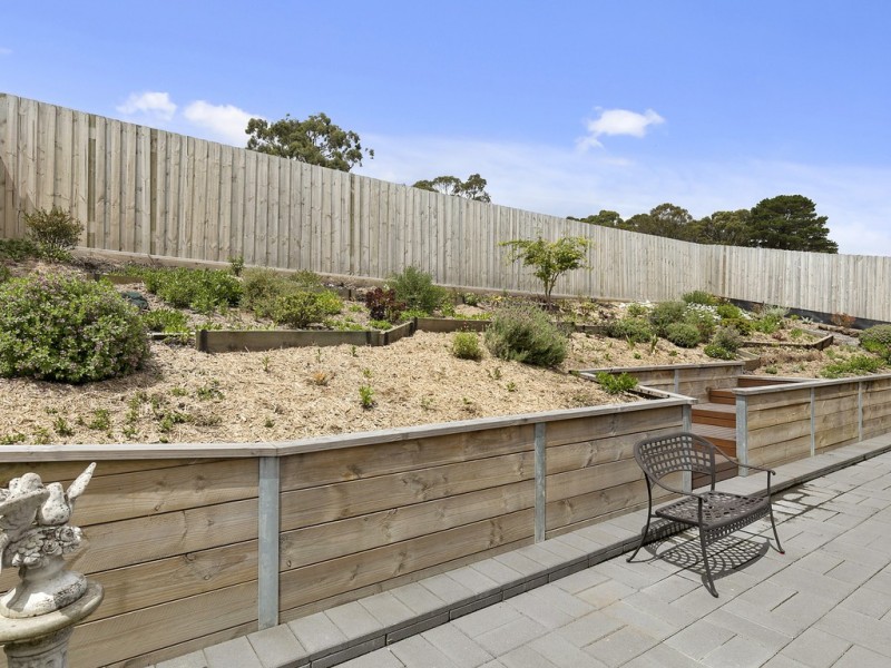 11 Blackwood Drive, Foster VIC 3960