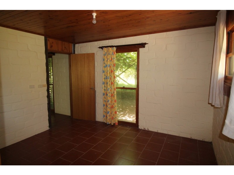 310 McCartins Rd, Foster VIC 3960
