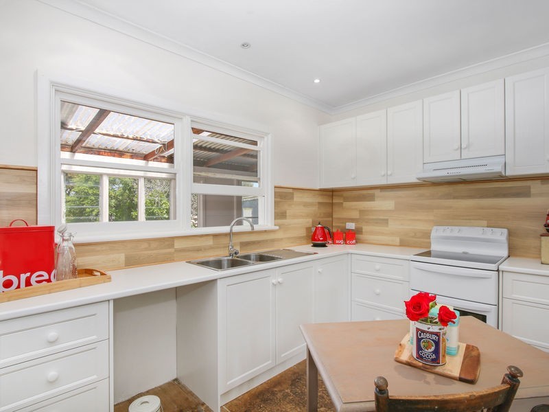 25 Railway Ave, Welshpool VIC 3966