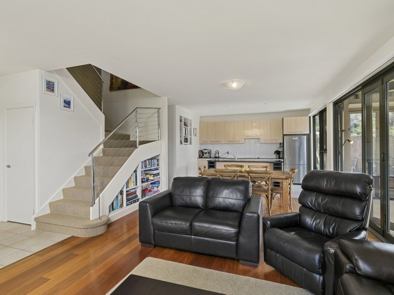 16 Oceanview Pde, Sandy Point VIC 3959