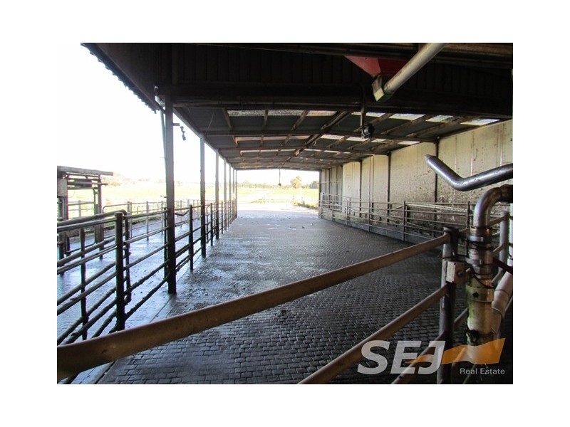 180 North Yannathan Road, Modella VIC 3816