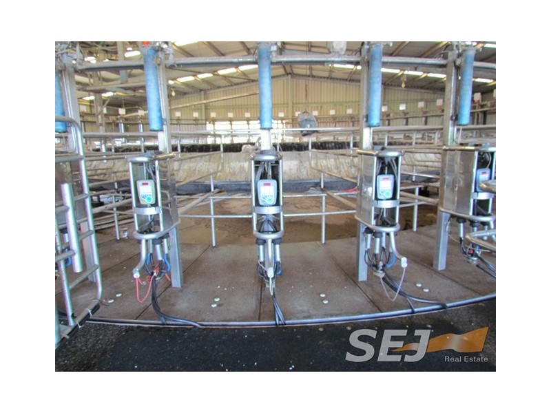 180 North Yannathan Road, Modella VIC 3816