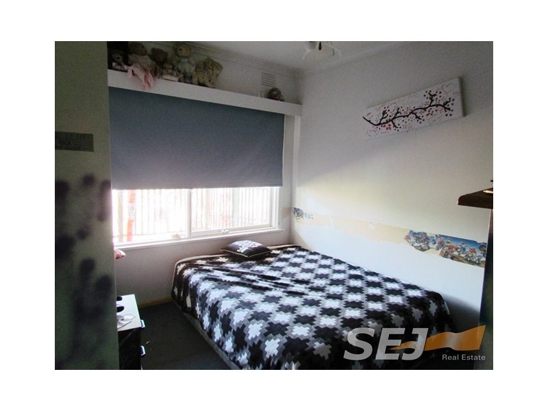 5 BURTON STREET, Warragul VIC 3820