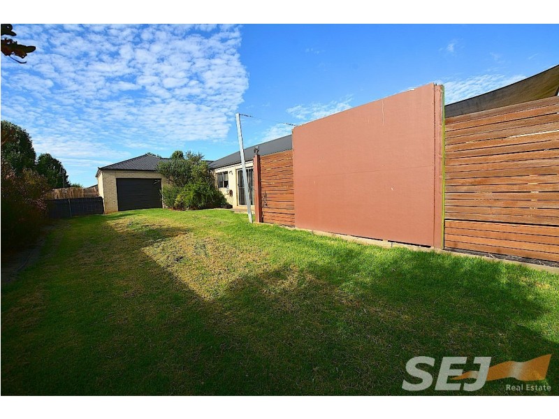 21 Parkside Close, Leongatha VIC 3953