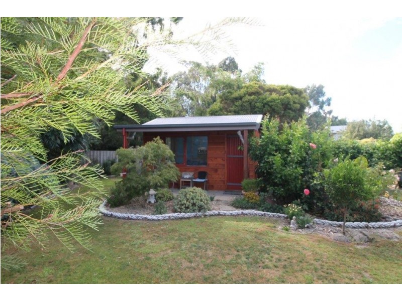 37 Pioneer Street, Foster VIC 3960