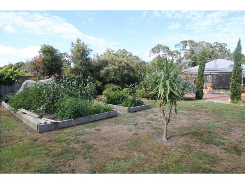 37 Pioneer Street, Foster VIC 3960