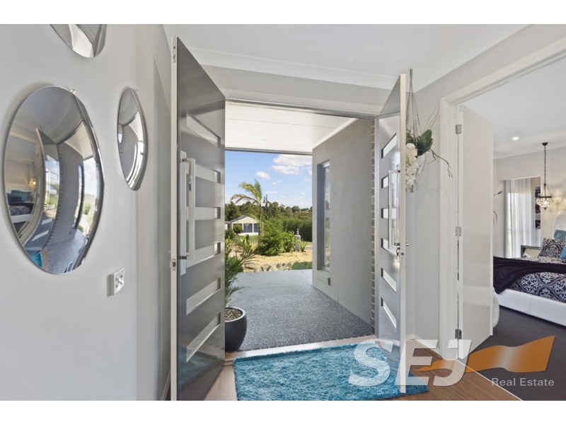 13 Golf View Court, Drouin VIC 3818