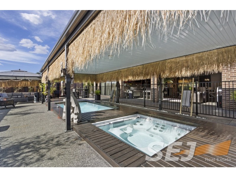 13 Golf View Court, Drouin VIC 3818