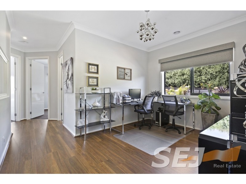 13 Golf View Court, Drouin VIC 3818