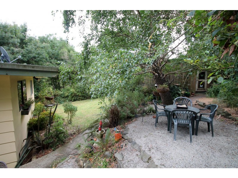 18 McGleads Rd, Foster VIC 3960