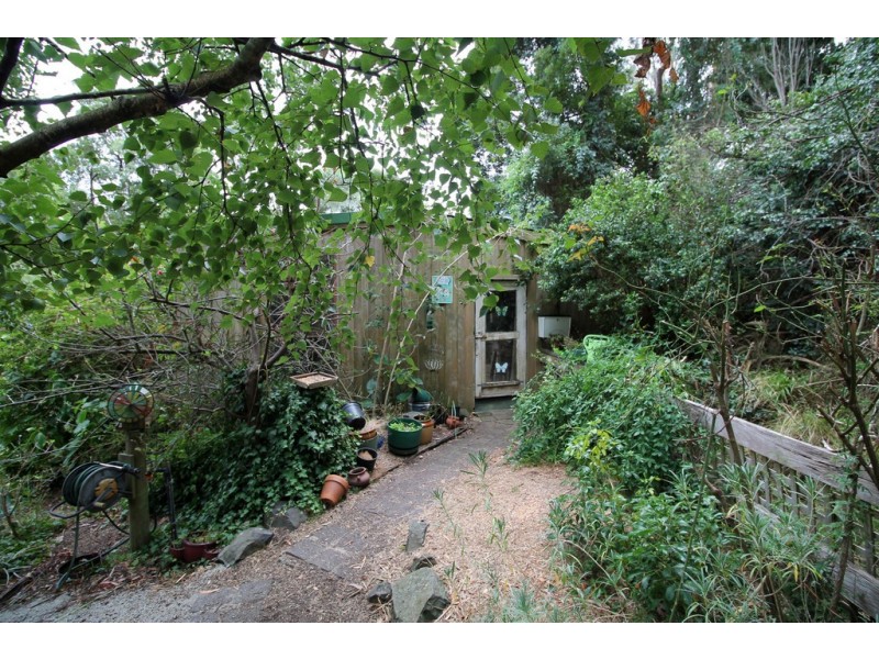 18 McGleads Rd, Foster VIC 3960