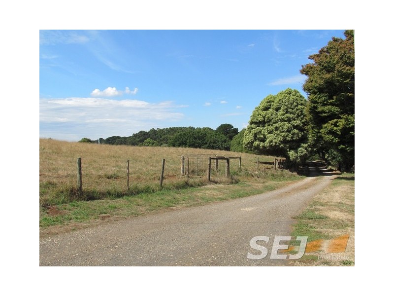 312 + 380 Rogers Road, Trafalgar South VIC 3824
