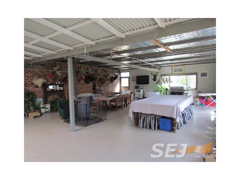 312 + 380 Rogers Road, Trafalgar South VIC 3824