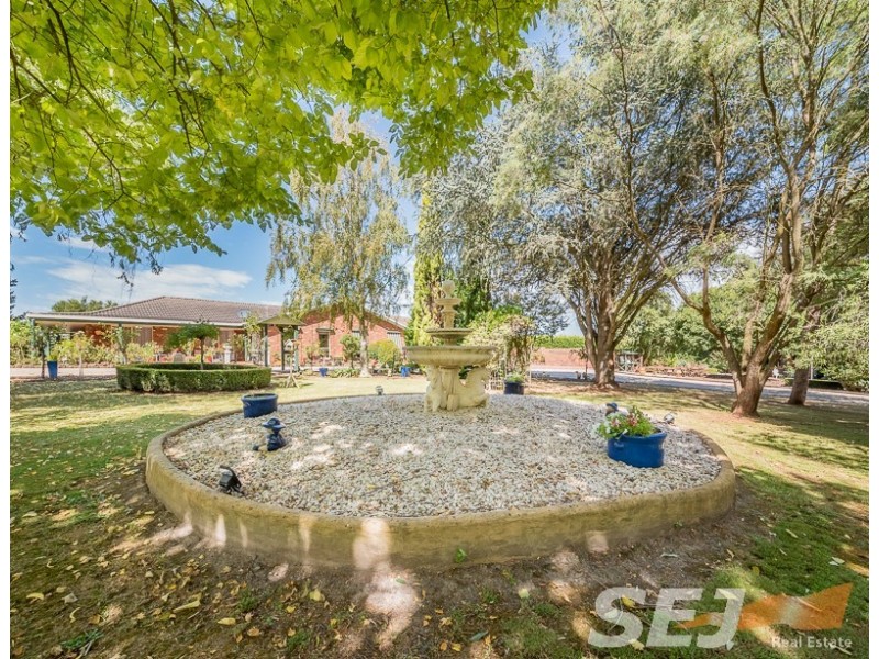 60 Greenwood Parade, Leongatha VIC 3953