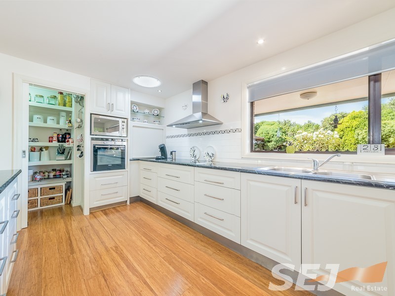 60 Greenwood Parade, Leongatha VIC 3953