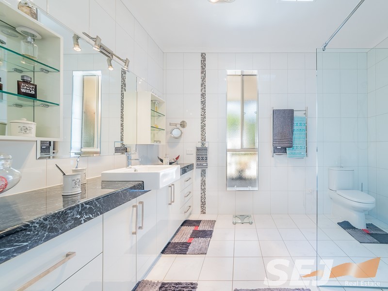 60 Greenwood Parade, Leongatha VIC 3953