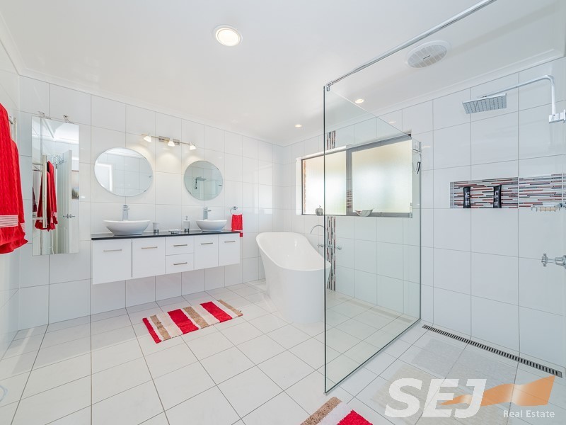 60 Greenwood Parade, Leongatha VIC 3953