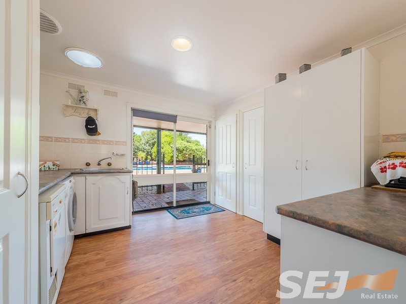 60 Greenwood Parade, Leongatha VIC 3953