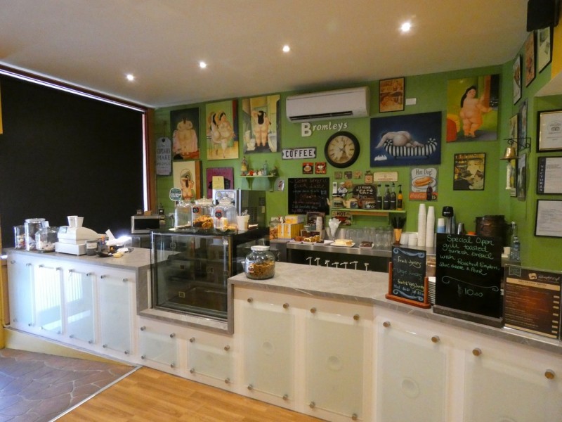 30 Main St, Foster VIC 3960