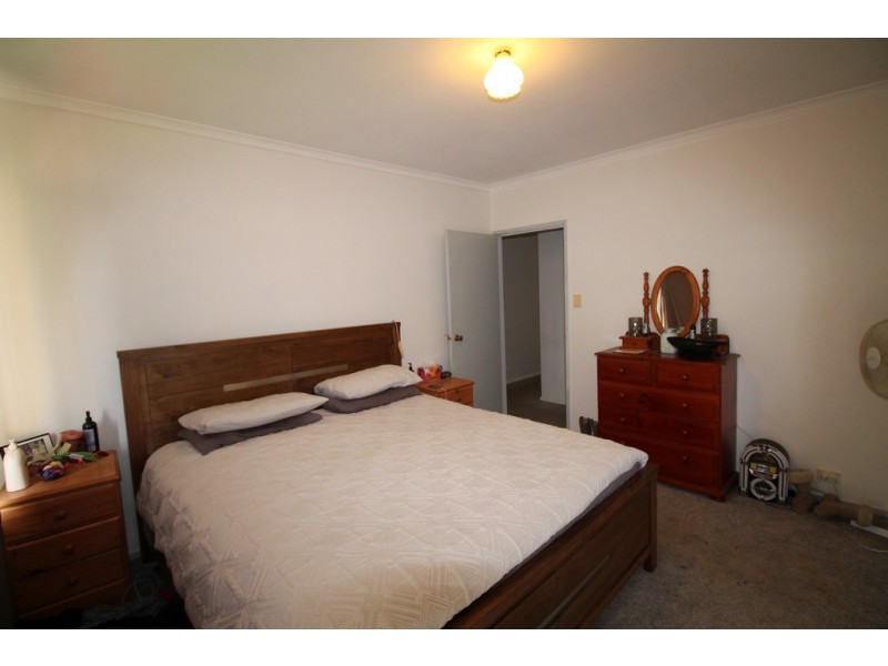 6 Saunders St, Welshpool VIC 3966