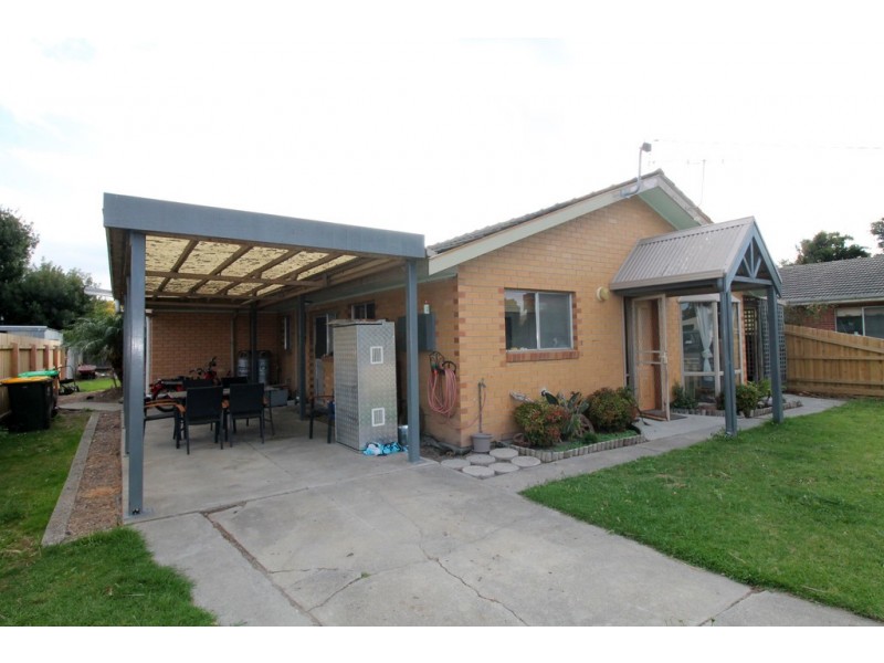 6 Saunders St, Welshpool VIC 3966