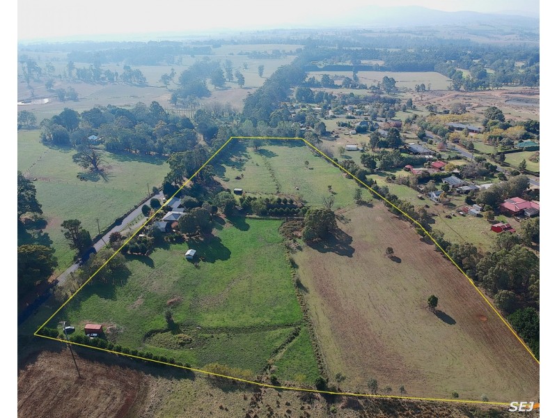 235 McGlones Road, Drouin VIC 3818