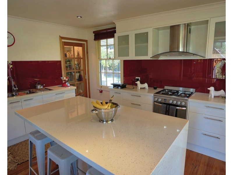 235 McGlones Road, Drouin VIC 3818