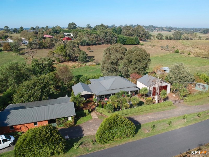 235 McGlones Road, Drouin VIC 3818