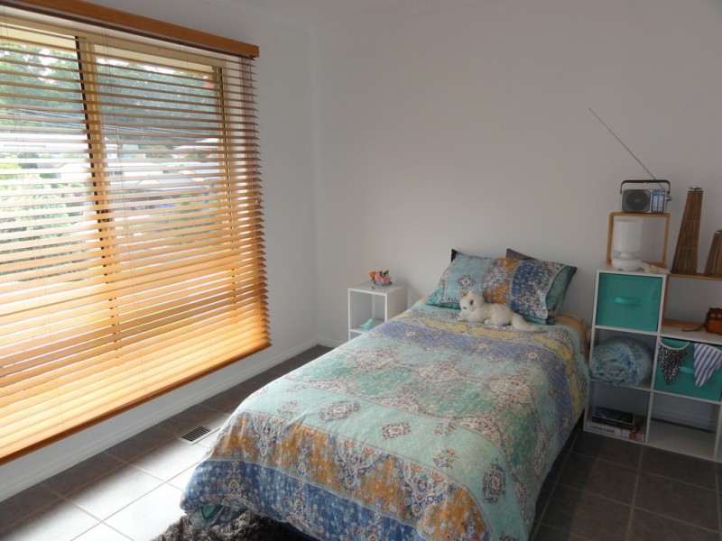 28 Wood Rd, Foster VIC 3960