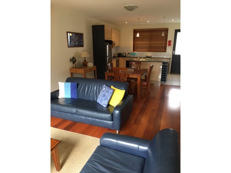 18 Ocean View Pde, Sandy Point VIC 3959