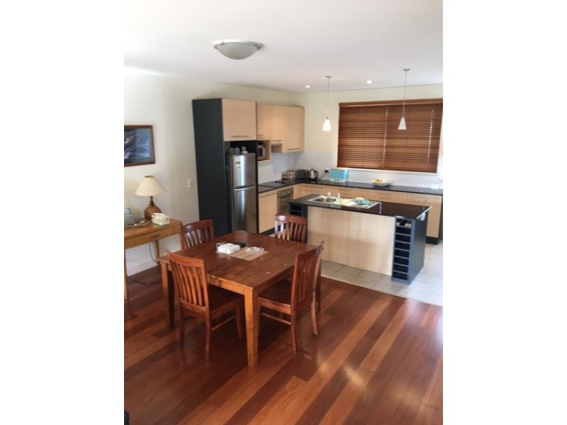 18 Ocean View Pde, Sandy Point VIC 3959