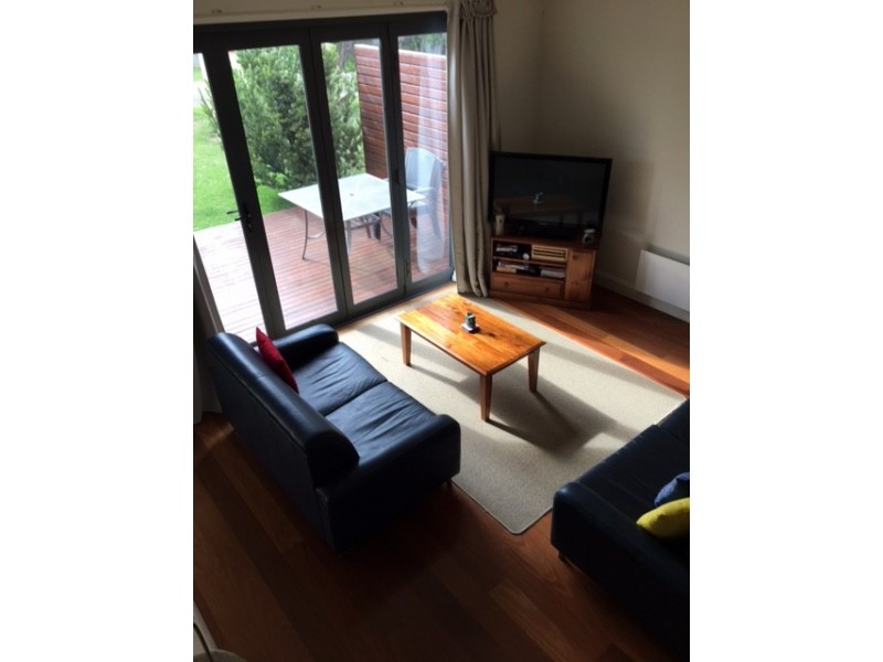 18 Ocean View Pde, Sandy Point VIC 3959