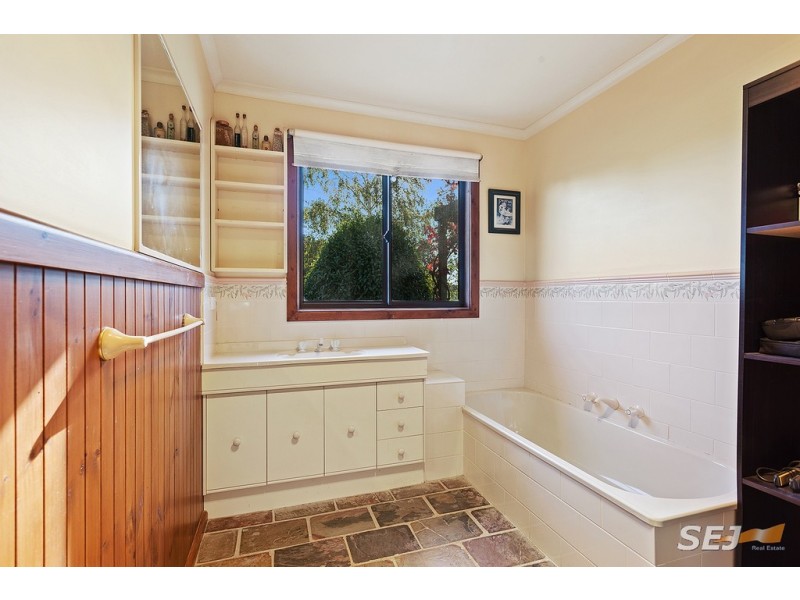 2A JOHNSTONE STREET, Thorpdale VIC 3835