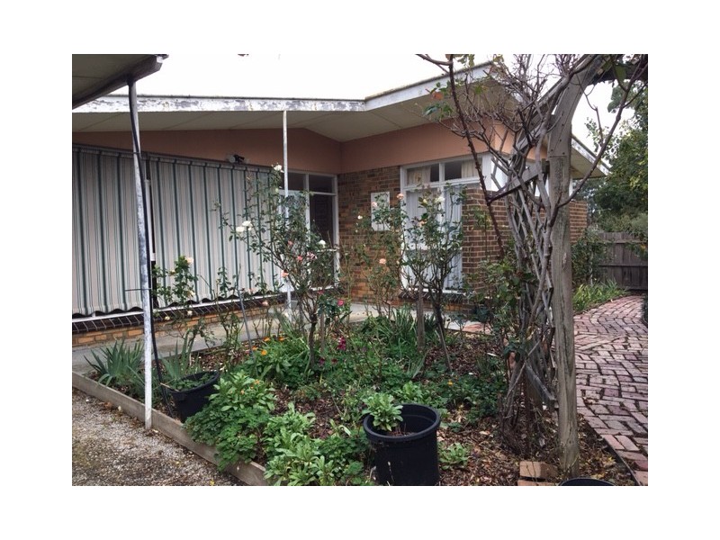 28 Court St, Foster VIC 3960