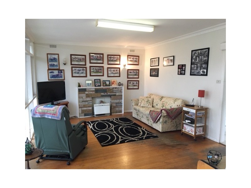 28 Court St, Foster VIC 3960