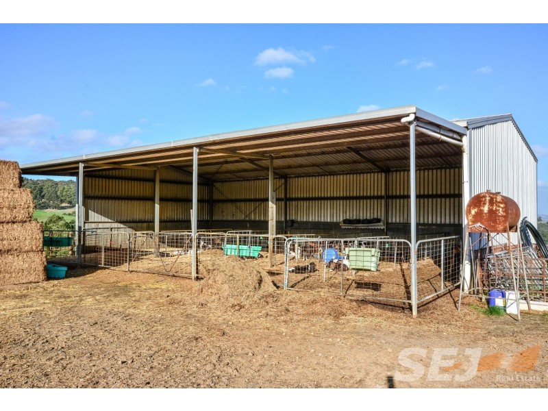 245 DENHAMS ROAD, Hallston VIC 3953
