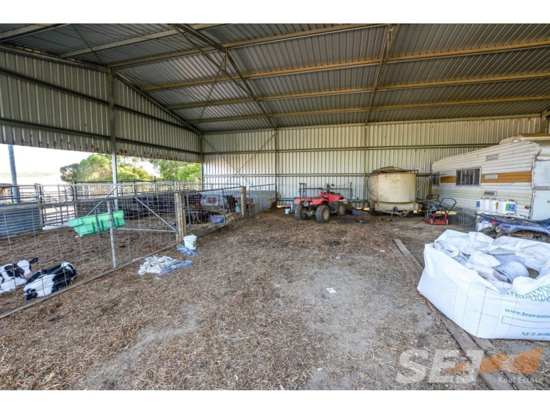 245 DENHAMS ROAD, Hallston VIC 3953