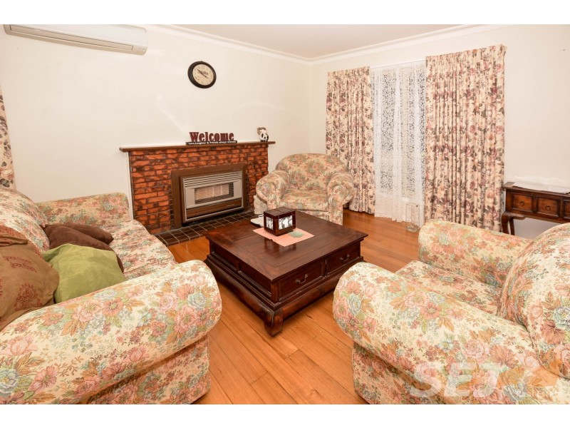 245 DENHAMS ROAD, Hallston VIC 3953
