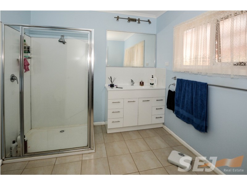 245 DENHAMS ROAD, Hallston VIC 3953