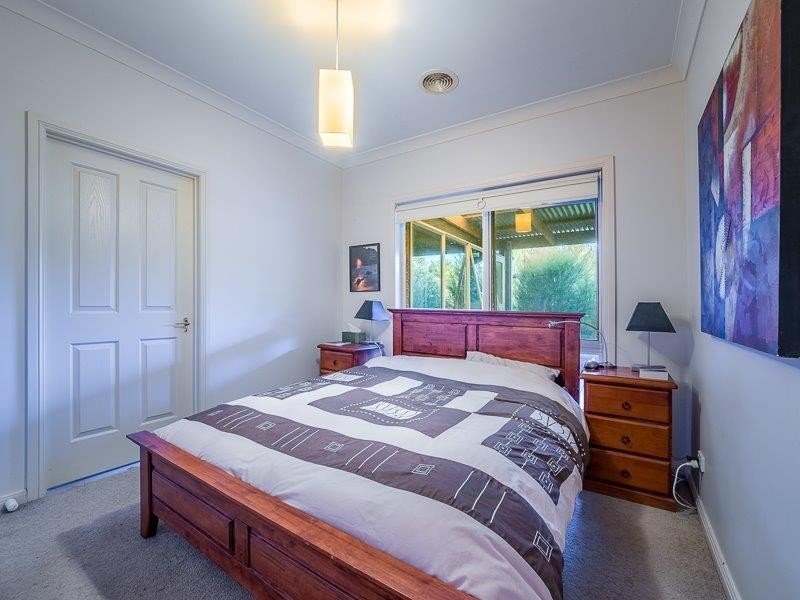 27 Boronia Rise, Trafalgar East VIC 3824