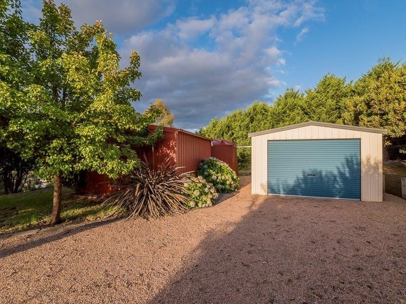 27 Boronia Rise, Trafalgar East VIC 3824