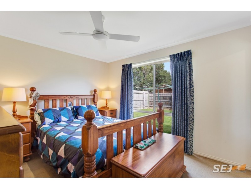 12 Amberley Drive, Pakenham VIC 3810