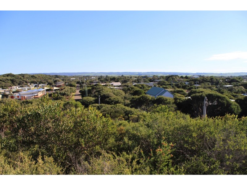42 Oceanview Pde, Sandy Point VIC 3959